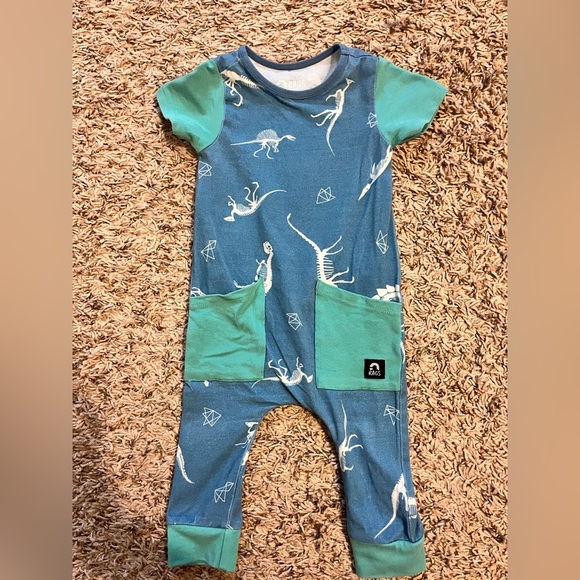 Rags to Raches Dinosaurs Romper Skeletons - Picture 5 of 6
